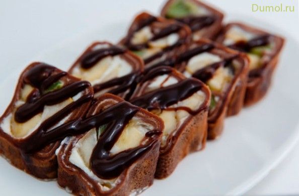 Десерт «Банановое удовольствие» в шоколаде