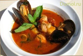 Итальянский суп из томатов и морепродуктов