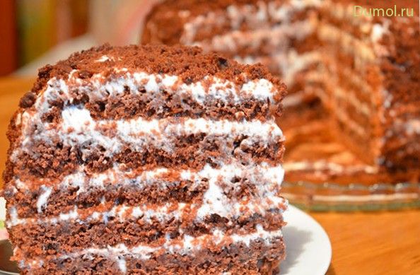 Домашний шоколадный торт на кипятке со сметанным кремом