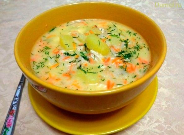 Сырный суп с куриным филе и овощами