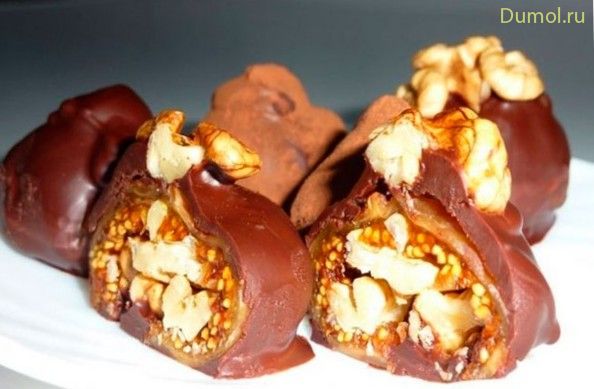 Шоколадные конфеты из инжира с грецкими орехами