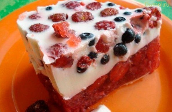 Диетический сметанный десерт с фруктами