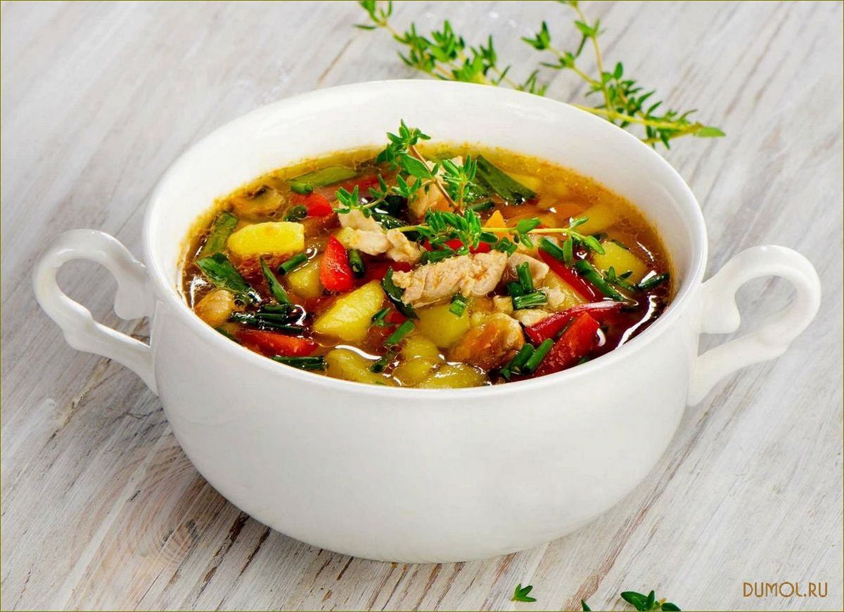 Простой куриный суп с овощами