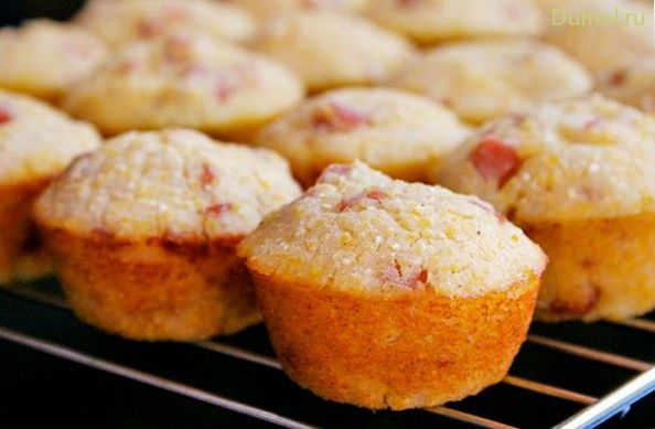 Безглютеновые кукурузные кексы с орехами и изюмом