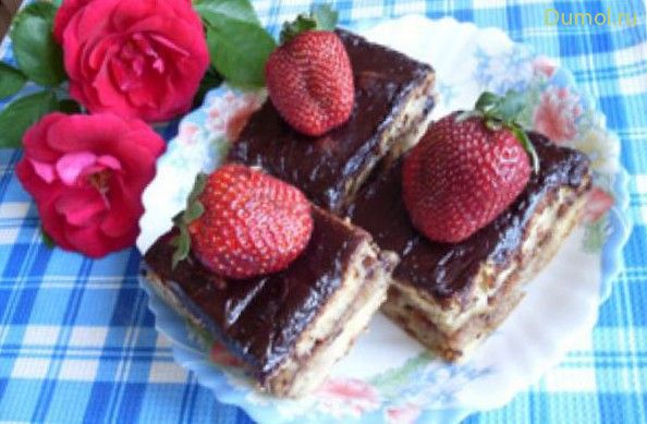 Бисквитное пирожное «Ягодка»