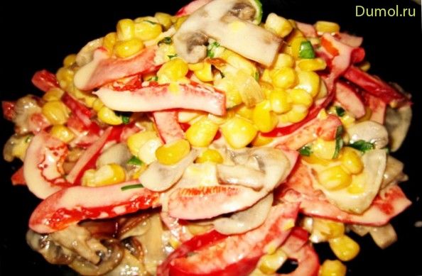 Броский салат с перцем и кукурузой