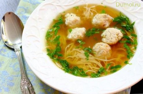 Бульон с фрикадельками из куриного филе