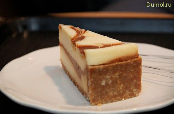 Чизкейк с крекером и молочной карамелью (чизкейк, крекером, молочной) Чизкейк с крекером и молочной карамелью