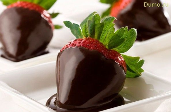 Десерт «Шоколад с клубникой»