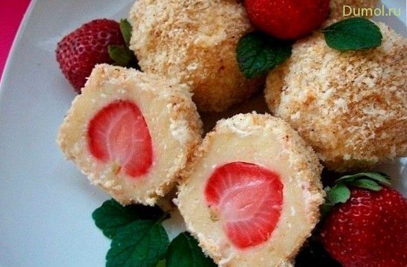 Домашнее рафаэлло с клубникой