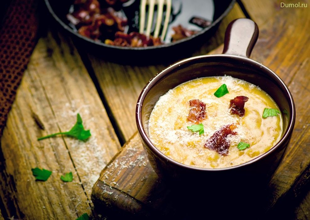 Домашний картофельный суп-пюре с беконом (домашний, картофельный, жир, бекон) Домашний картофельный суп-пюре с беконом