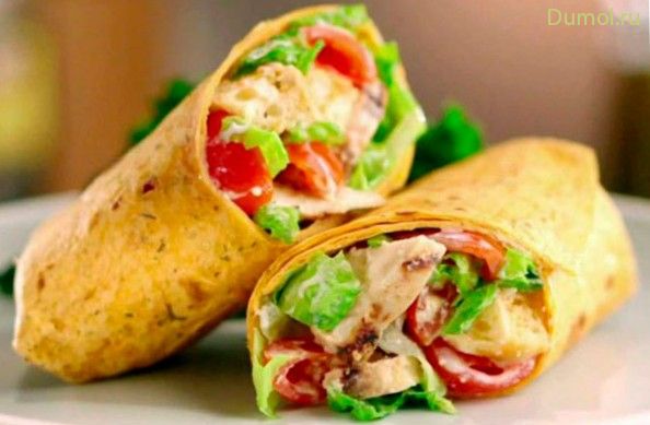 Домашняя шаурма с овощами и куриной грудкой