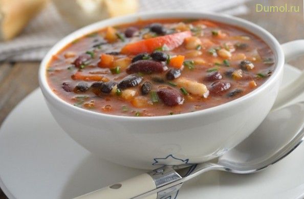 Фасолевый суп «Дал Таркари» с овощами
