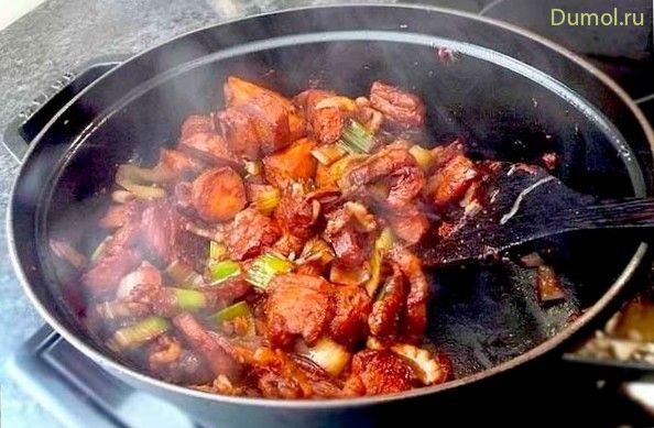 Говядина тушеная в вине по-провансальски (говядина, тушеная, маринад, жир, бекон) Говядина тушеная в вине по-провансальски