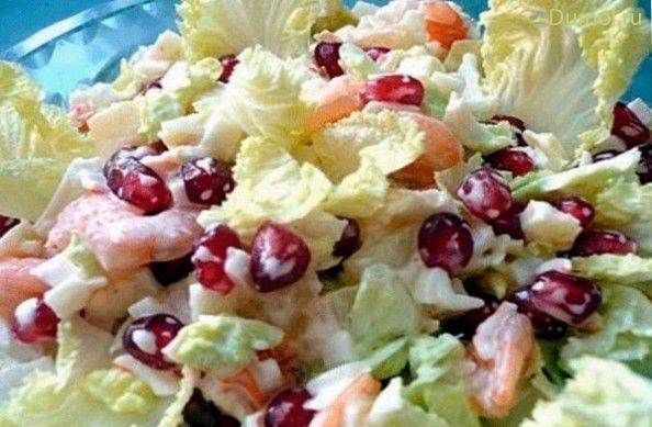 Крабовый салат «Стрелы Амура» с гранатом