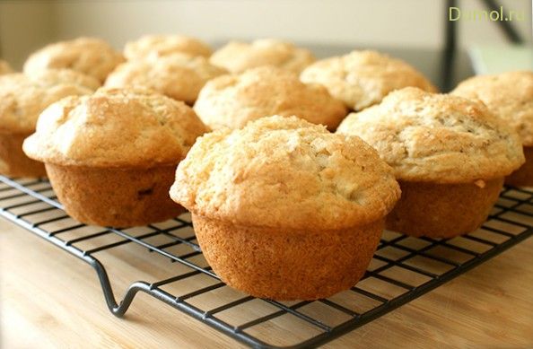 Маффины на кефире с бананово-яблочной начинкой