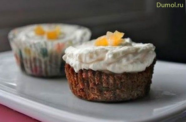 Миндальные мини-чизкейки с имбирным печеньем (миндальные, мини-чизкейки, имбирным) Миндальные мини-чизкейки с имбирным печеньем