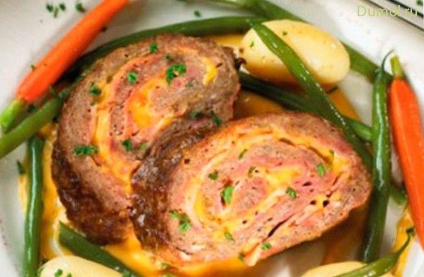 Мясной рулет «Кордон блю» с ветчиной и сыром