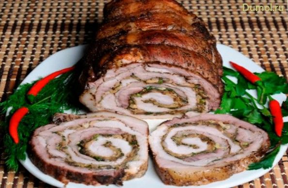 Мясной рулет «Порази гостей» с грибами