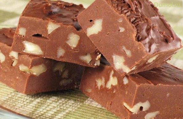 Молочный щербет с орехами и какао