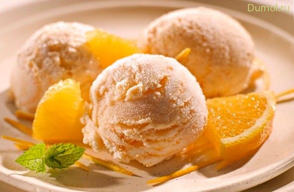 Мороженое из творога с медом и фруктами