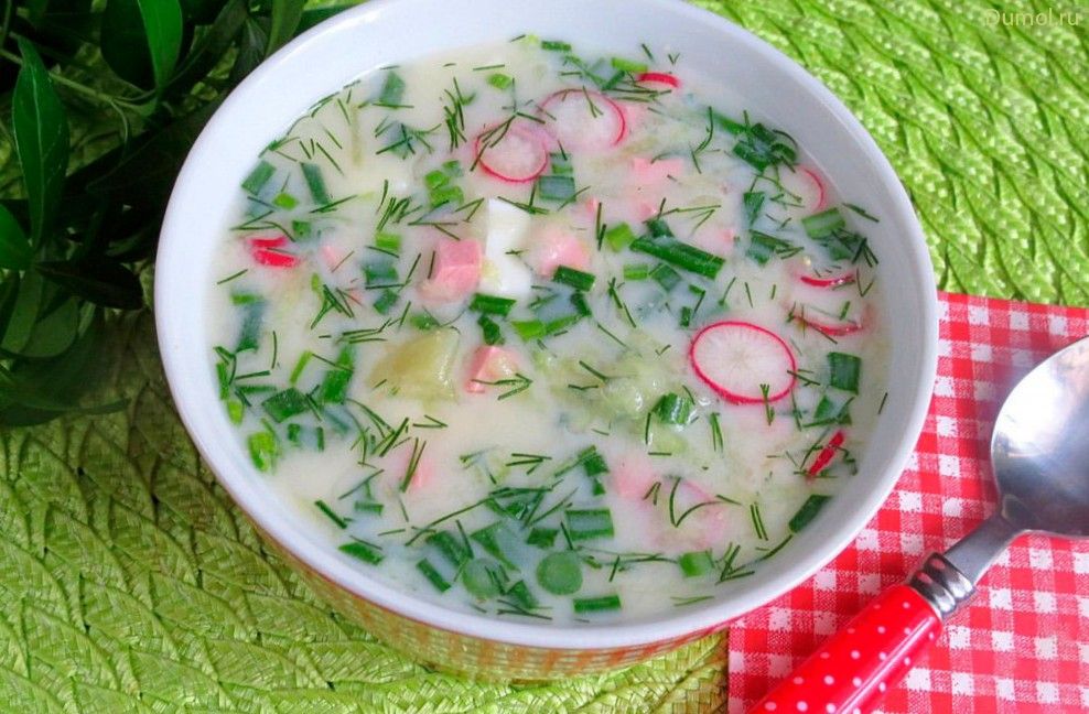 Окрошка на минеральной воде с кефиром