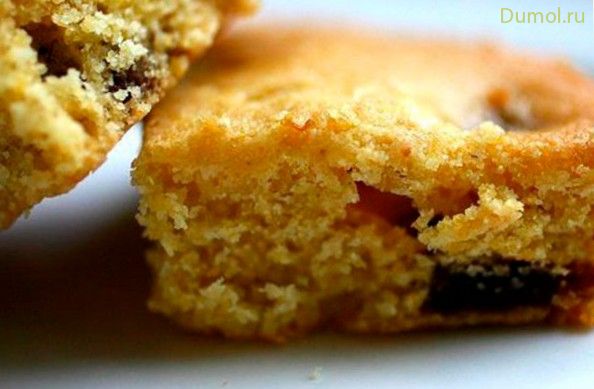 Пекановый пирог с орехами, инжиром и виски