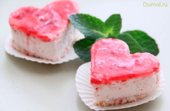 Пирожное из кокосовой стружки и клубники (пирожное, кокосовой) Пирожное из кокосовой стружки и клубники