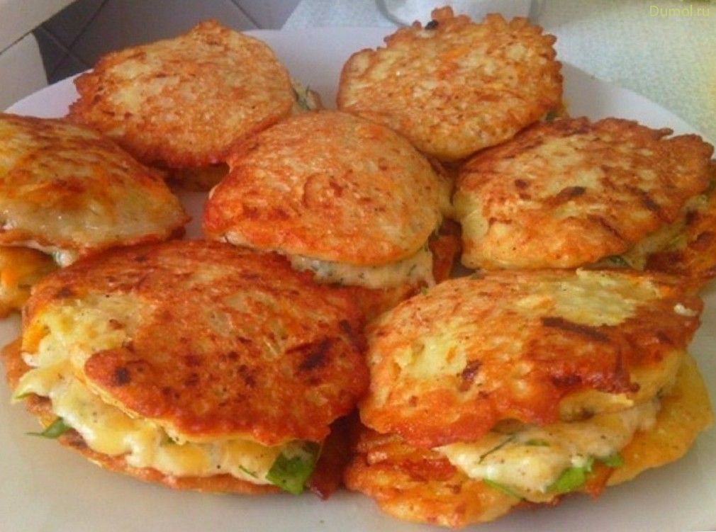 Простые кабачковые оладьи с сыром