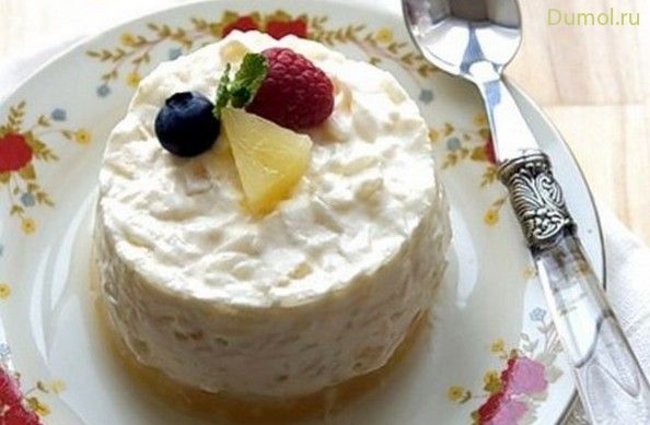 Рисовый пудинг с консервированными ананасами