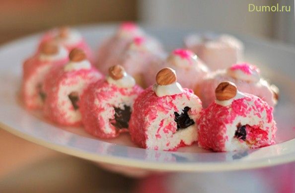 Роллы творожные с фруктами