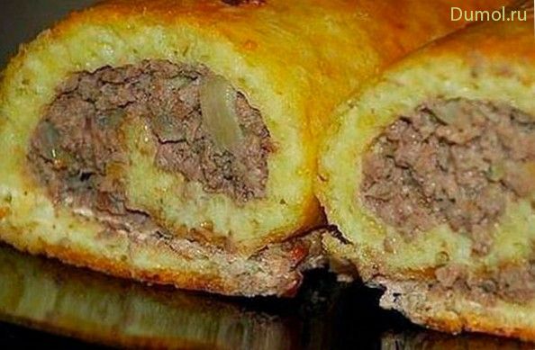 Рулет из сырного теста с мясным фаршем