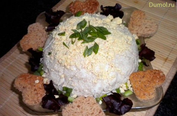 Салат «Башня» с форшмаком из сельди