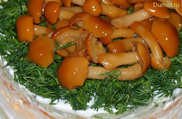 Салат «Грибные пенечки» с опятами