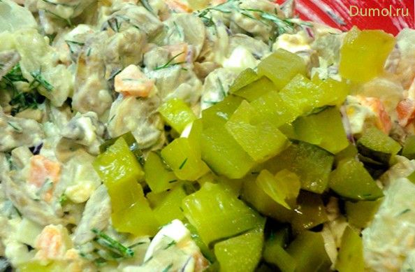 Салат из огурцов и яиц к празднику