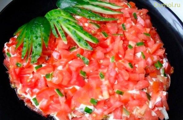 Салат «Клубничка» с грибами и курицей (салат, клубничка, грибами) Салат «Клубничка» с грибами и курицей