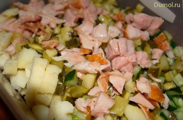 Салат «Пикантный» с копченым окороком (салат, пикантный, копченым) Салат «Пикантный» с копченым окороком