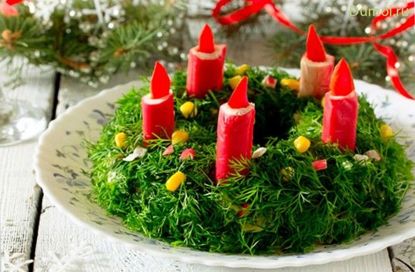 Салат «Рождественский венок» с рисом