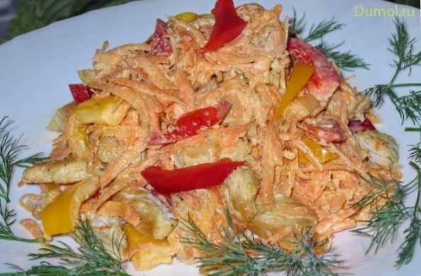 Салат с курицей и овощами в сметане (салат, курицей, овощами) Салат с курицей и овощами в сметане