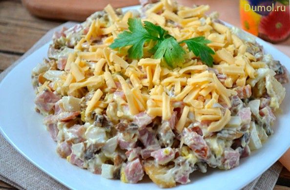 Салат с ветчиной, грибами и перцем (салат, ветчиной, грибами) Салат с ветчиной, грибами и перцем