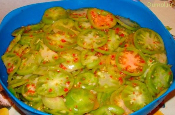 Салат с зелеными помидорами и морковью по-татарски