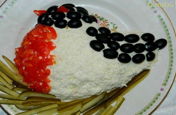 Салат «Снегирь» с куриным филе