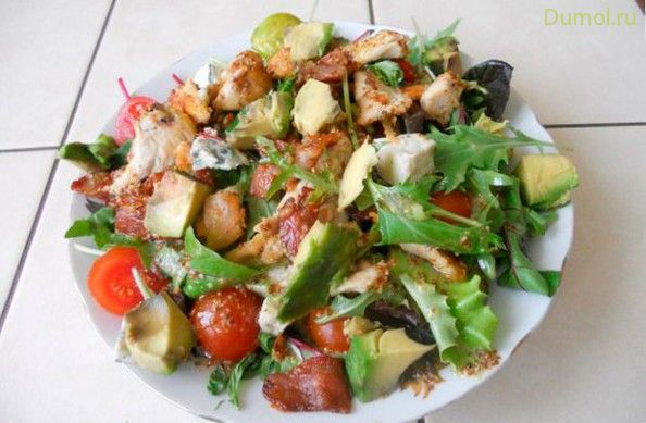 Салат «Супер Микс» с авокадо (салат, супер, микс, бекон) Салат «Супер Микс» с авокадо