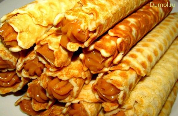 Слоеные трубочки с вареным сгущенным молоком (слоеные, трубочки, вареным) Слоеные трубочки с вареным сгущенным молоком