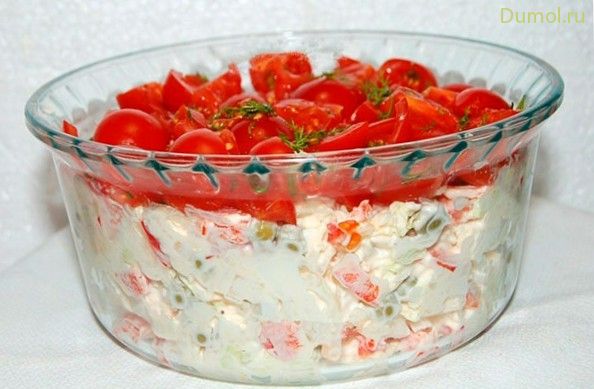 Слоеный салат «Красная Шапочка» с куриной грудкой