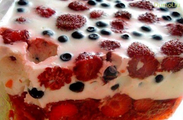 Сметанный десерт-желе с ягодами (сметанный, десерт-желе, киви) Сметанный десерт-желе с ягодами