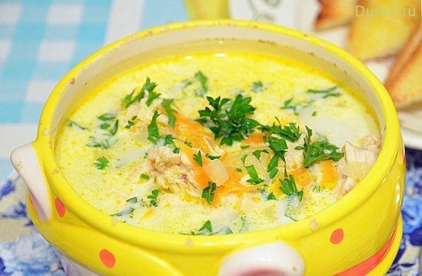 Суп из плавленых сырков с сосисками в мультиварке