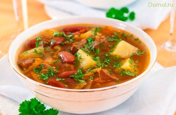Суп из свинины с фасолью и картофелем по-украински