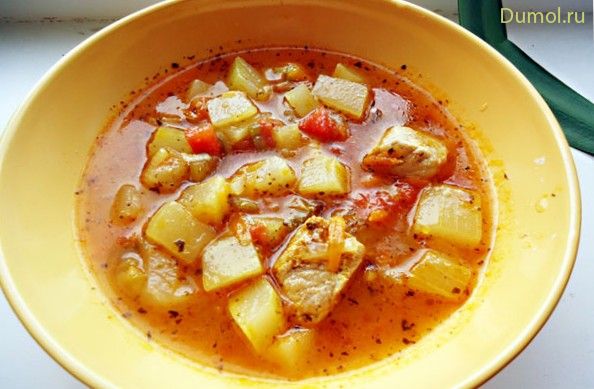 Суп мясной с кабачками