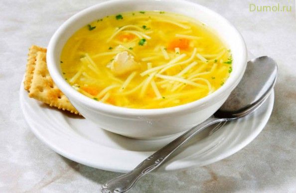 Суп с лапшой по-домашнему на курином бульоне